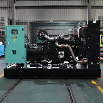 Được cung cấp bởi Máy phát điện Cummin 90kW 113KVA Máy phát điện Diesel di động im lặng Chất lượng tốt Ngoài trời Trailer chống mưa Di động im lặng